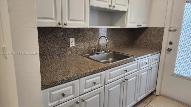 1-bedroom rental at 1231 Pennsylvania Avenue #10, Miami Beach