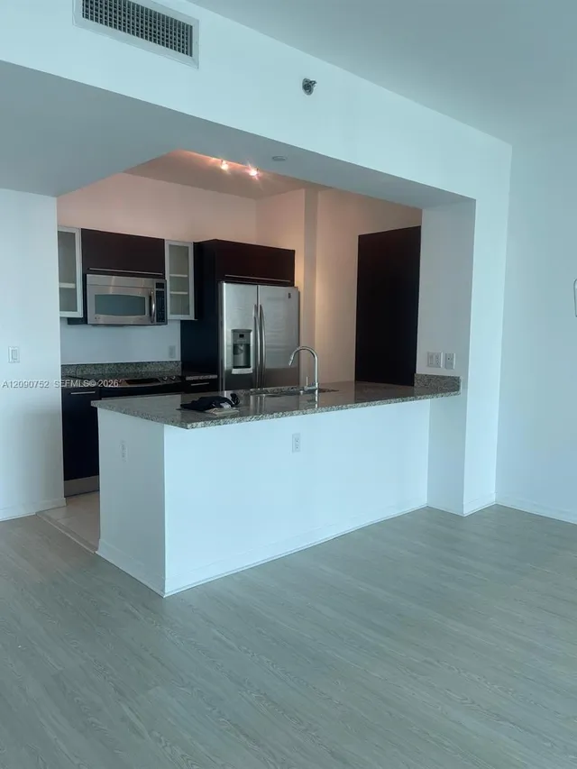 1-bedroom rental at 951 Brickell Avenue #2803, Miami