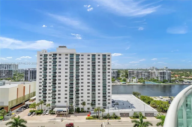 1-bedroom rental at 3001 S Ocean Drive #1237, Hollywood