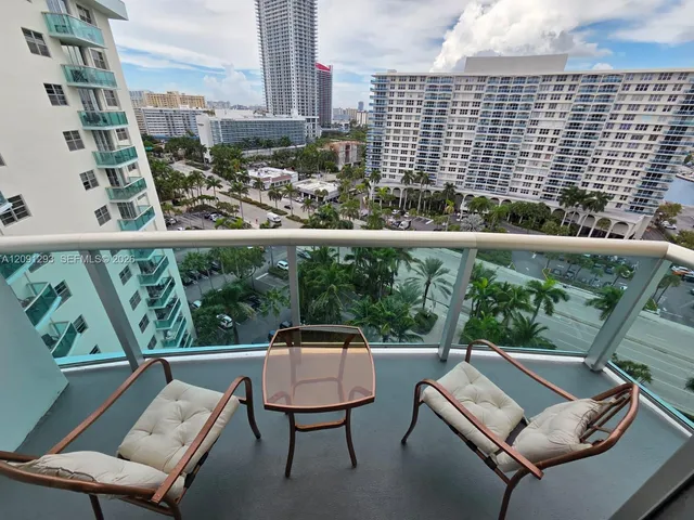 1-bedroom rental at 3801 S Ocean Drive #14U, Hollywood