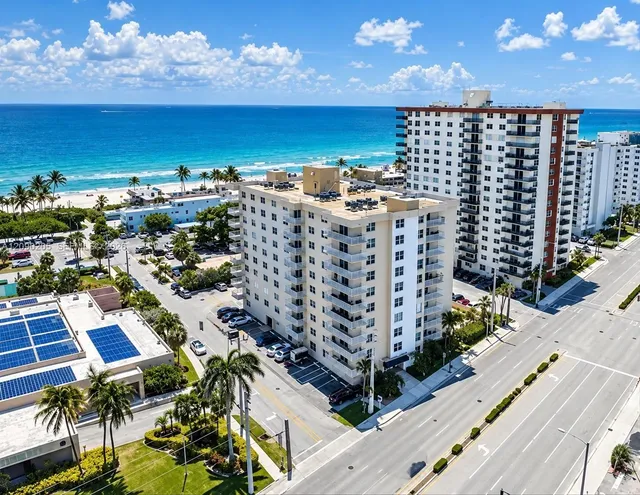 2-bedroom rental at 1401 S Ocean Drive #303, Hollywood