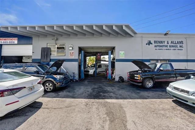 Commercial at Profitable Automotive Profitable Automotive Shop With Over 25+ Years For, South Miami