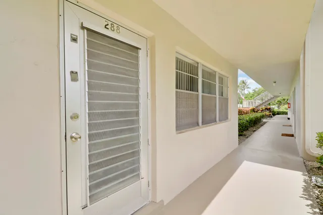 1-bedroom home at 288 Northampton #O, West Palm Beach