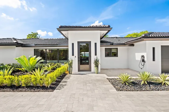 3-bedroom home at 2648 NE 34TH Street, Fort Lauderdale