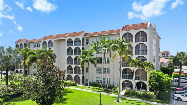 2-bedroom rental at 250 NE 20TH Street, Boca Raton