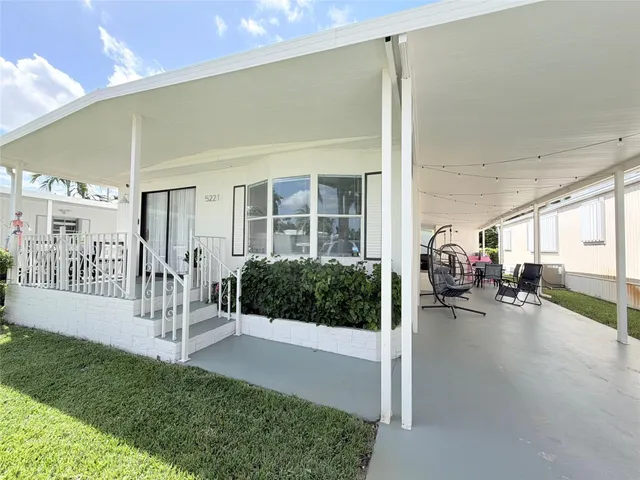 3-bedroom rental at 5221 SW 25th Avenue, Fort Lauderdale