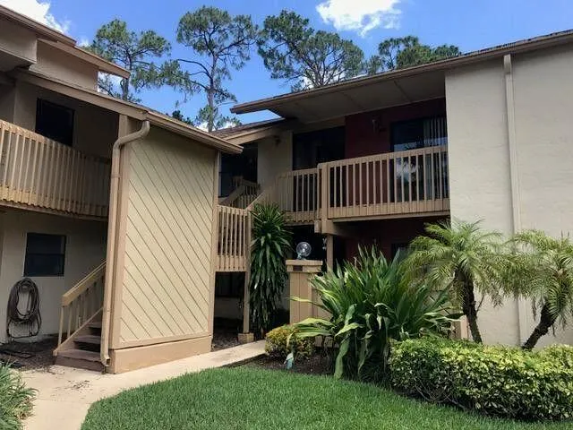 3-bedroom rental at 13025 Northshire Trail #12, Wellington
