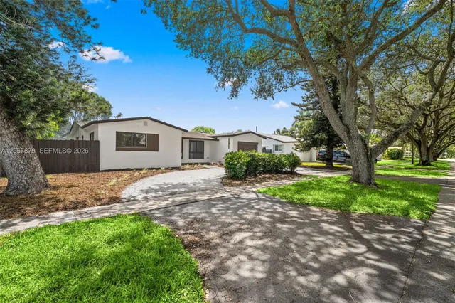 4-bedroom home at 8978 SW 49th Street, Cooper City