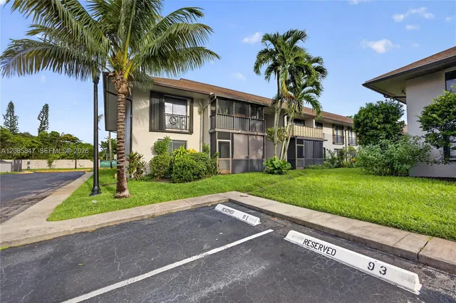 1-bedroom home at 5767 Washington Street #F22, Hollywood