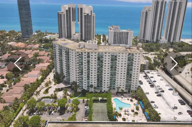 1-bedroom rental at 19370 Collins Avenue #1612, Sunny Isles Beach
