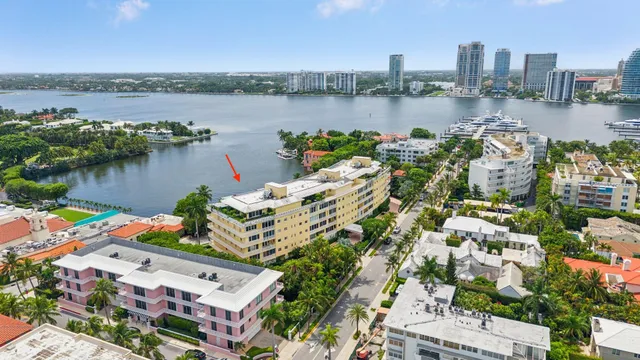 3-bedroom home at 425 WORTH Avenue #2F, Palm Beach