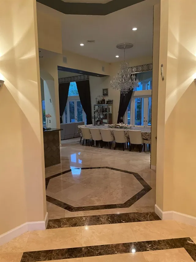 4-bedroom home at 5532 ESTATE OAK Circle, Hollywood