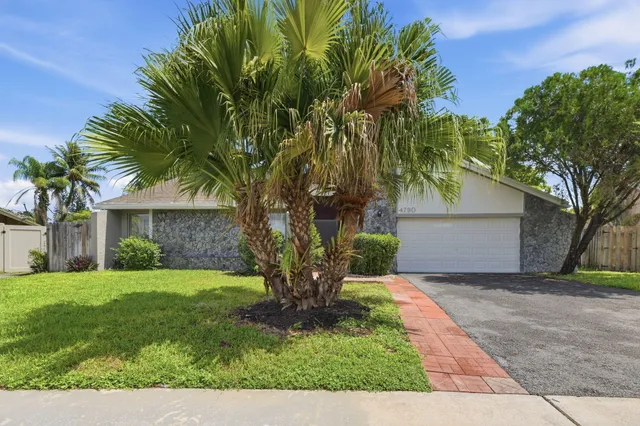 4-bedroom home at 4790 NW 85th Avenue, Lauderhill