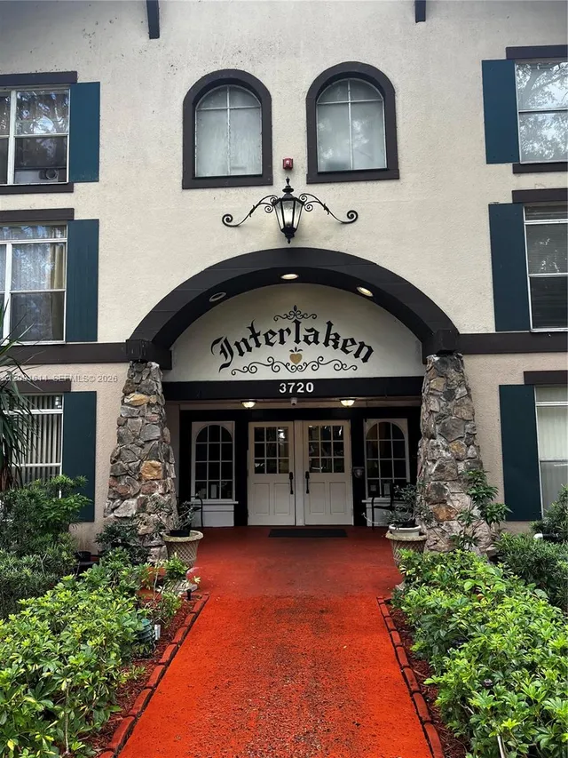 2-bedroom home at 3720 Inverrary Drive #1W, Lauderhill