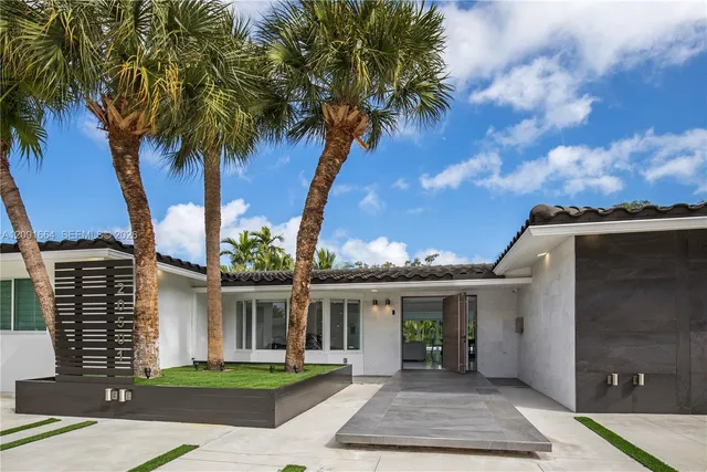 4-bedroom home at 20501 NE 22nd Place, Miami