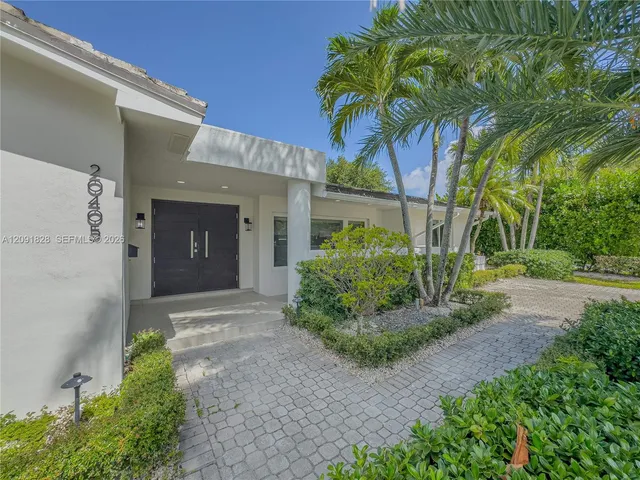 5-bedroom home at 20405 NE 22nd Place, Miami