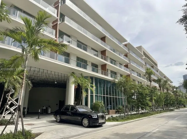 3-bedroom home at 2200 Brickell Avenue #313, Miami
