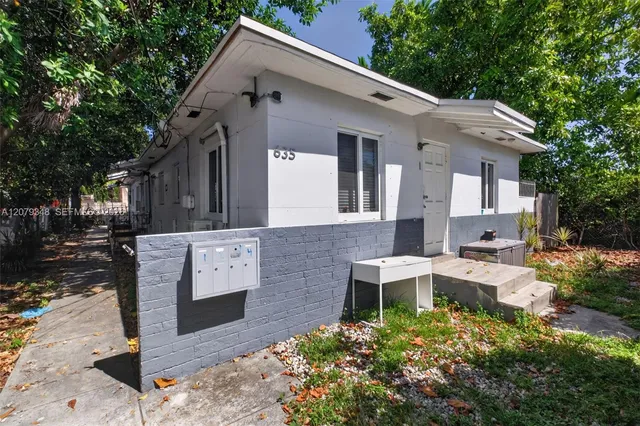 1-bedroom rental at 635 SW 16th Avenue #2, Miami