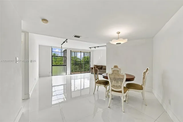 2-bedroom rental at 3475 N Country Club Drive #502, Aventura