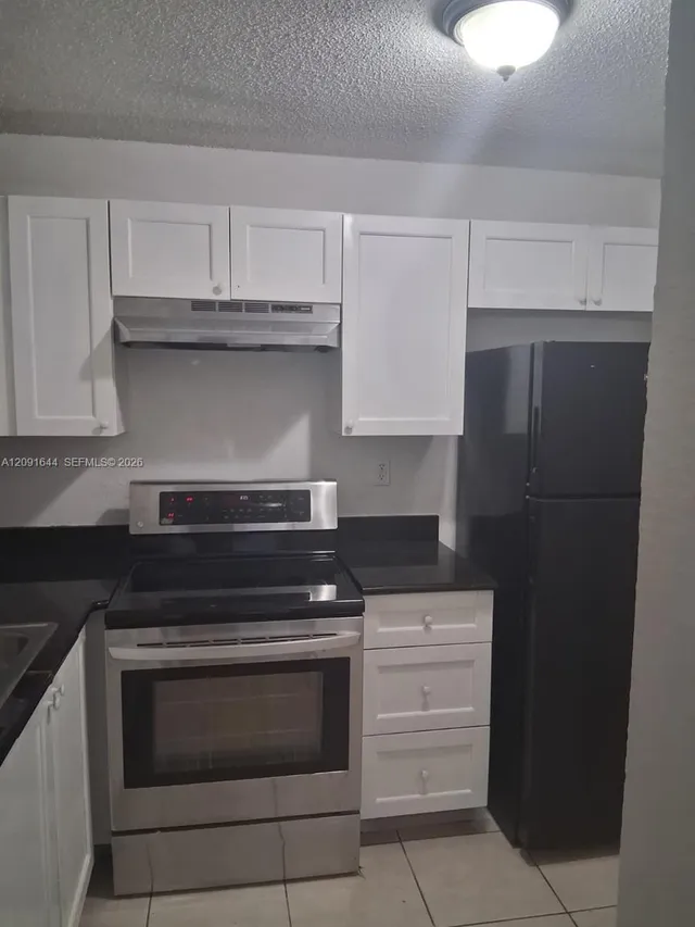 2-bedroom rental at 4251 NW 5th Street #112, Plantation