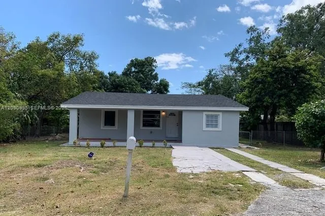 3-bedroom rental at 5920 SW 59th Street, Miami