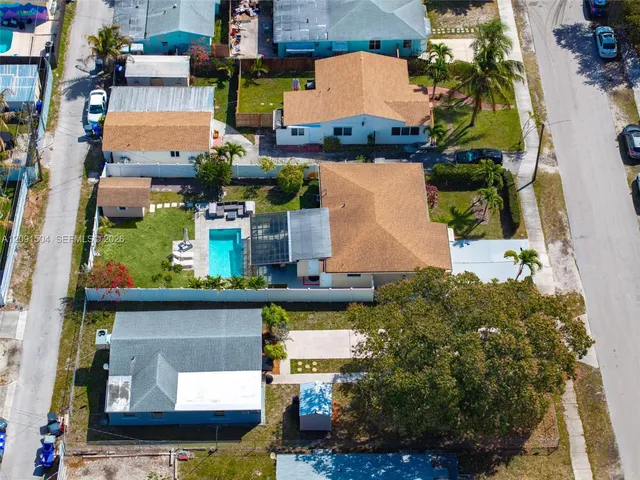 4-bedroom rental at 1935 Arthur Street, Hollywood