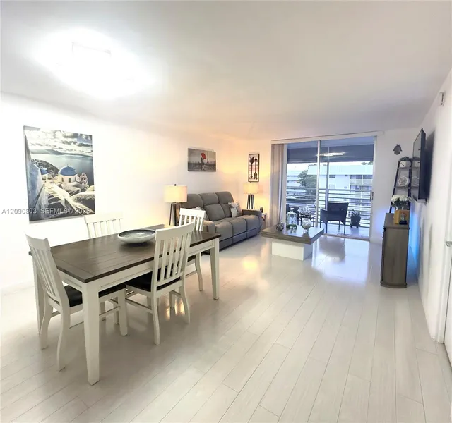 1-bedroom rental at 3750 NE 170th Street #404, North Miami Beach