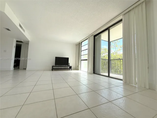 2-bedroom rental at 3475 N Country Club Drive #308, Aventura