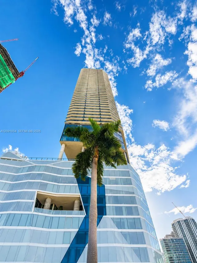 3-bedroom rental at 398 NE 5th Street #3218, Miami