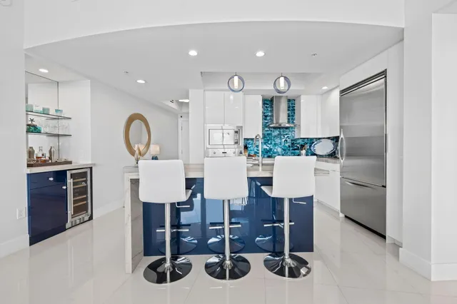 2-bedroom home at 1 N OCEAN Boulevard #1713, Pompano Beach