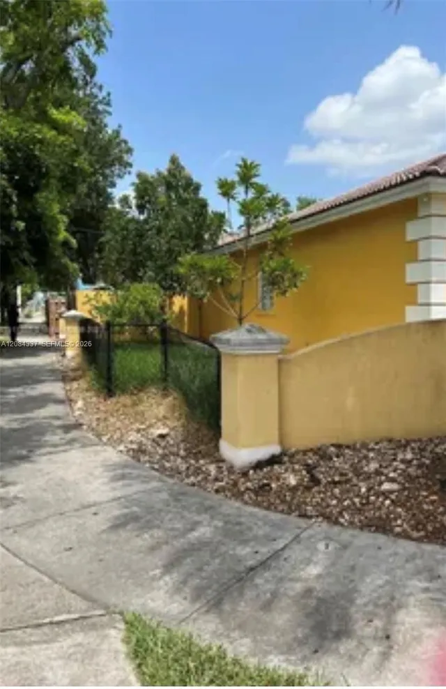 3-bedroom home at 5 SW 15th Avenue, Homestead
