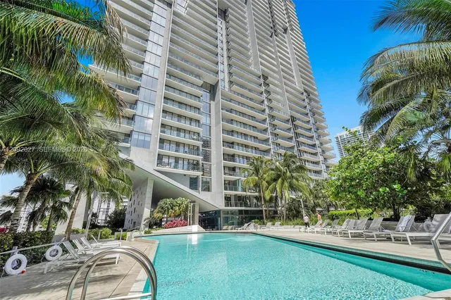 2-bedroom home at 88 SW 7th Street #910, Miami