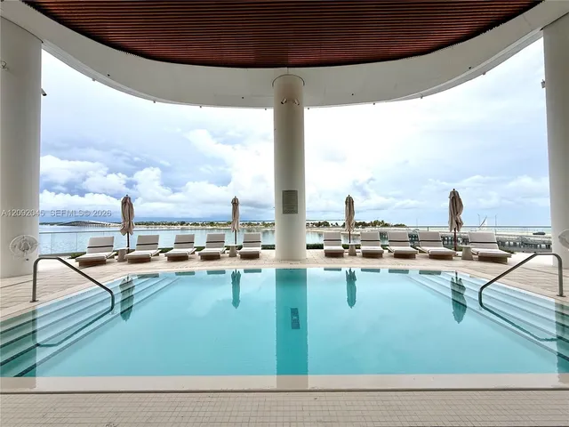 3-bedroom home at 175 SE 25th Road #2803, Miami