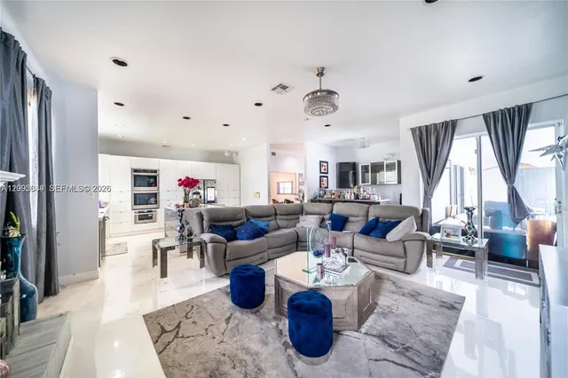 5-bedroom home at 5303 SW 111th Terrace, Davie