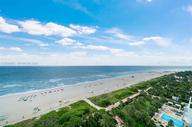 3-bedroom rental at 3801 Collins Avenue #1505, Miami Beach