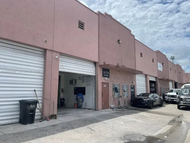 Commercial at 16723 SW 117th Avenue #6F, Miami