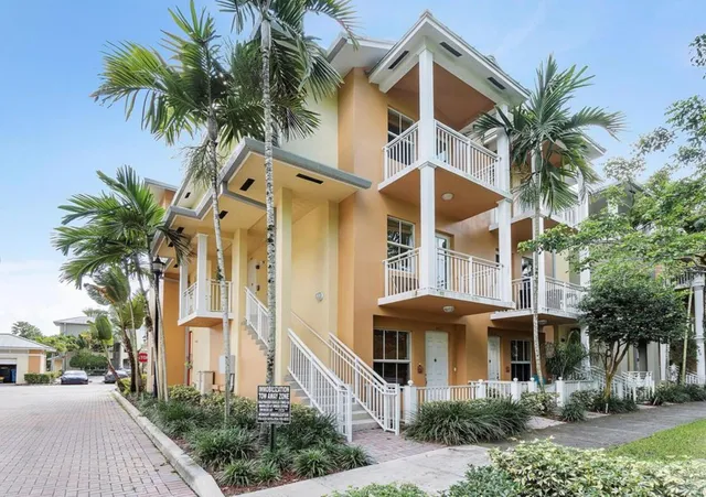 2-bedroom home at 400 SW 14TH Avenue, Fort Lauderdale