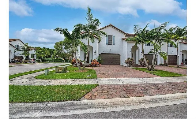 3-bedroom home at 3199 Santa Catalina Place, Greenacres