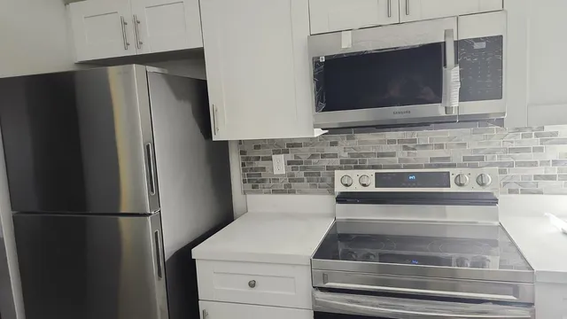 1-bedroom rental at 5100 SW 41ST Street #206, Hollywood