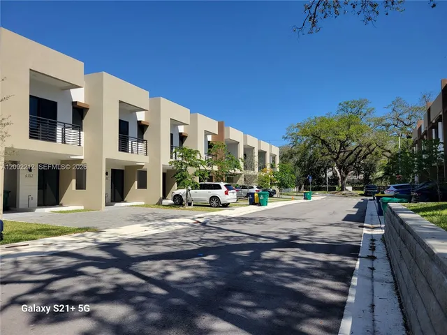 3-bedroom home at 4141 N Oak Place, Dania Beach