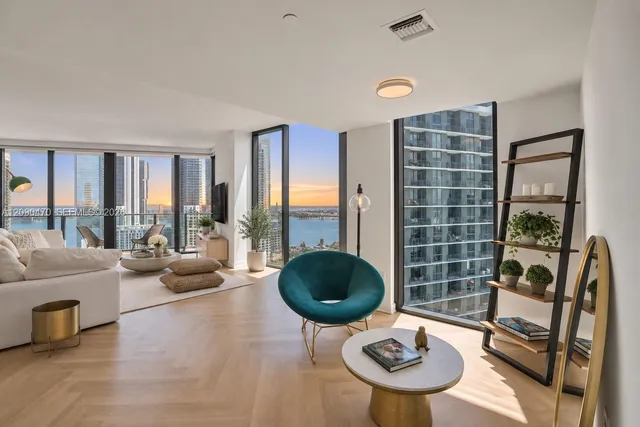 4-bedroom home at 501 NE 31st Street #2808, Miami