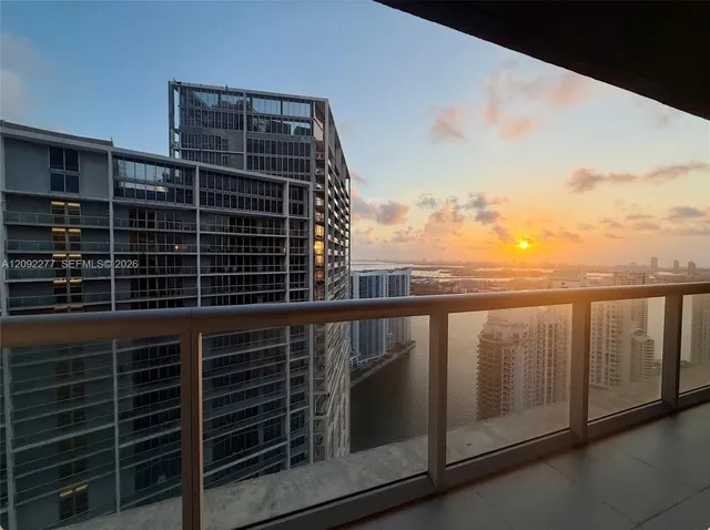 1-bedroom home at 495 Brickell Avenue #5106, Miami