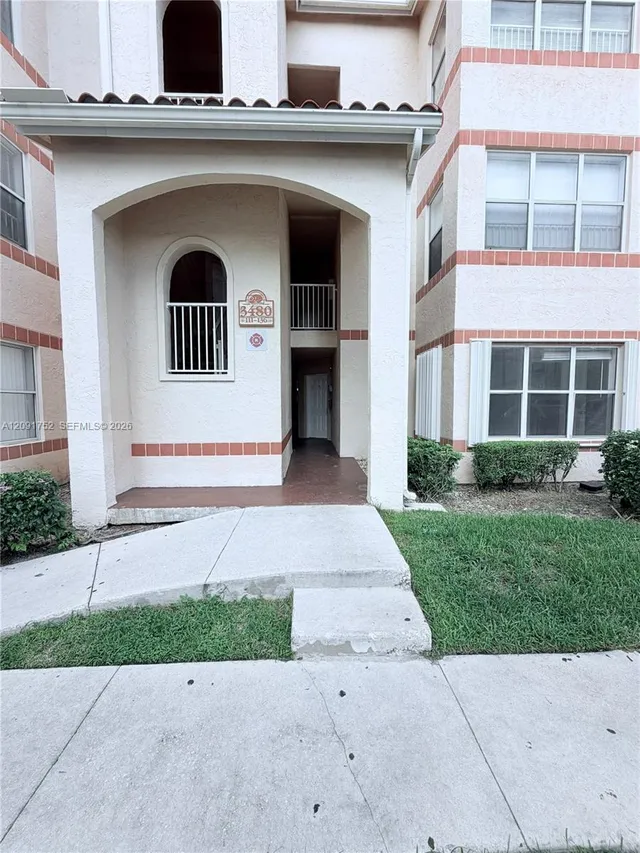 2-bedroom rental at 3480 N Pinewalk Drive N #136, Margate