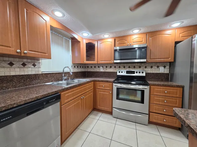 2-bedroom home at 5860 NW 44TH Street #502, Lauderhill