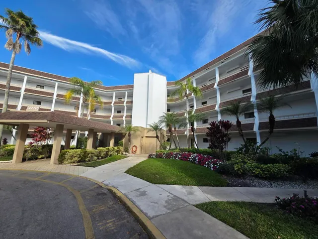 2-bedroom rental at 4770 Fountains Drive S #303, Greenacres
