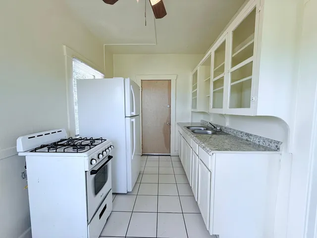 1-bedroom rental at 2010 Broward Avenue #12, West Palm Beach