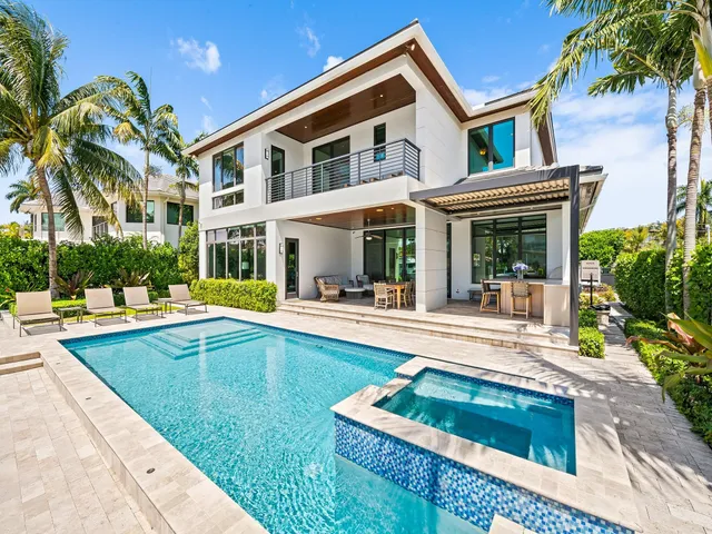 4-bedroom home at 301 NE 23RD Avenue, Fort Lauderdale