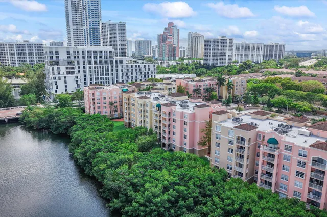 1-bedroom home at 19601 E Country Club Drive #7505, Aventura