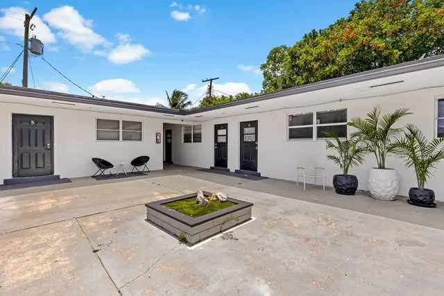 1-bedroom rental at 1826 Sherman Street #Apt 8, Hollywood