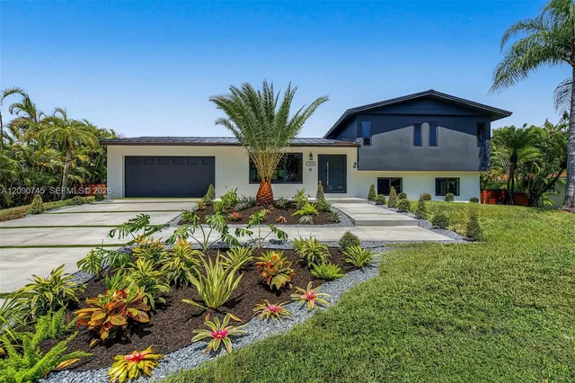 4-bedroom home at 7475 SW 134th Street, Pinecrest